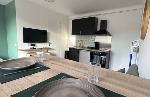 Maisons-Alfort Apartment | Studio 25m2 Rénové Proche Métro - Parking Privé