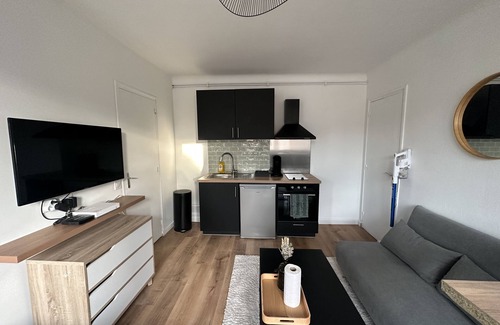 Maisons-Alfort Apartment | Studio 25m2 Rénové Proche Métro - Parking Privé