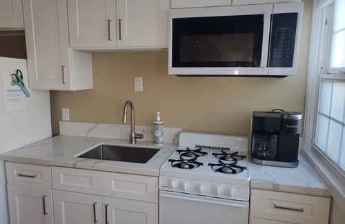 San Diego Apartment | Studio #3 Full-equipped with Boardwalk Patio Access - Oceanfront!