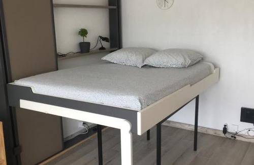 Plaine de la Brague Apartment | Studio 30m2 with pool, parking and a garden