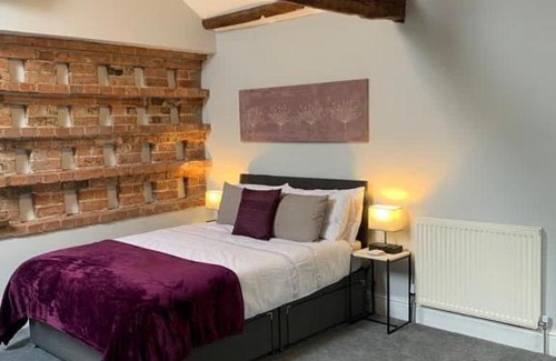 Bilbrough Apartment | Studio 3B The Carriage House York 6m Village Location