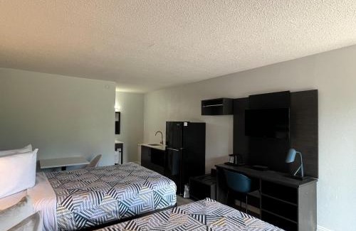 Hammond Hotel | Studio 6 Hammond, LA I12 I55