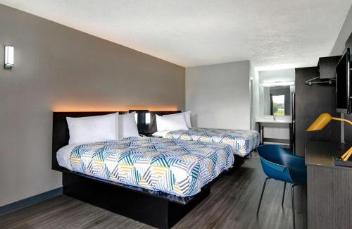 Meridian Hotel | Studio 6 Meridian, MS Bonita Lakes