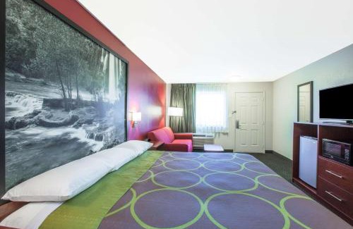 Flagstaff Hotel | Studio 6 Suites Flagstaff AZ