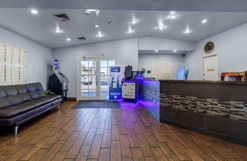 Flagstaff Hotel | Studio 6 Suites Flagstaff AZ