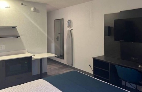 Norcross Hotel | Studio 6 Suites Norcross, GA