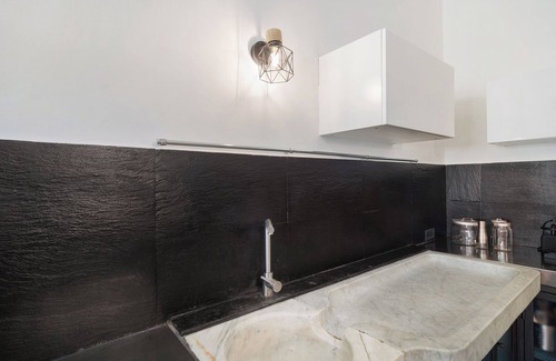 Cisano sul Neva Apartment | Studio Apartment 'Da Linda' with Mountain View and Wi-Fi