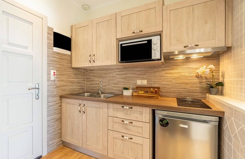 Lakones Apartment | Studio Apartment 'Angela 1' with Sea View, Wi-Fi and Air Conditioning