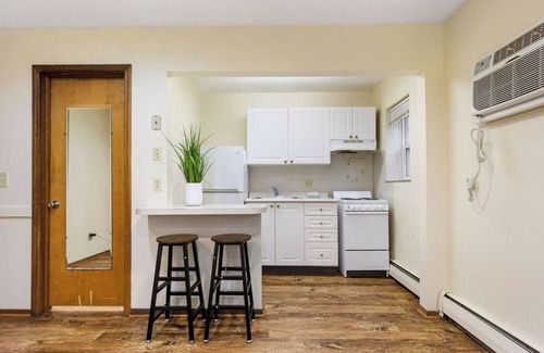 University District Apartment | Studio Apartment Conveniently Close to Ohio State