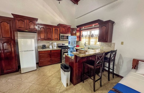 Sittee River Village Apartment | Studio Apartment In Hopkins