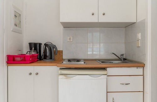 Vathi Apartment | Studio Apartment 'Sifnos 6' with Sea View, Wi-Fi and Air Conditioning