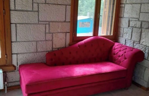 Vatsounia Apartment | Studio Apartment "Tsarouxi Village 1" with Mountain View, Private Terrace & Wi-Fi