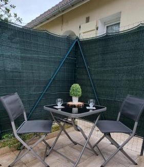 Puiseux-en-France Apartment | Studio aux deux terrasses