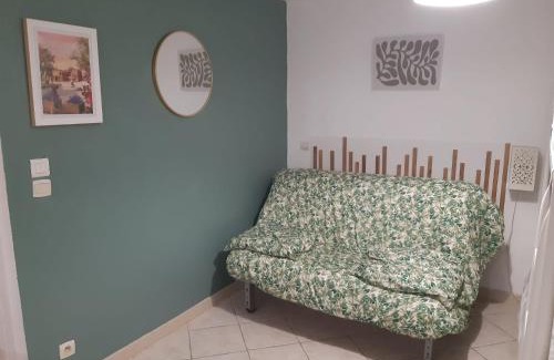 Le Tignet Apartment | studio bas de villa, jardin et spa (été seulement)