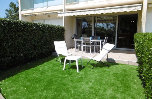 Saint-Jacques Apartment | Studio cabin 2 to 4 people 50 m from the beach