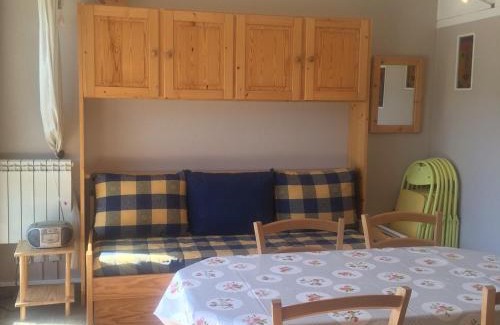 Correncon-en-Vercors Apartment | Studio Cabine 33m² – Pied des Pistes, Balcon Sud, Animaux Admis - FR-1-515-79