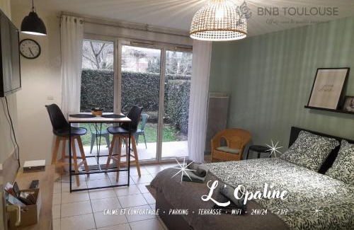 Lalande-Grand Selve Apartment | Studio calme dans une belle résidence avec piscine Parking WiFi