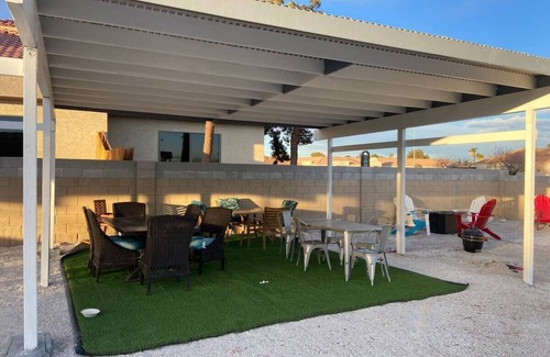 Spring Valley Apartment | Studio closed the Strip/Pet Friendly Condo Unit :1