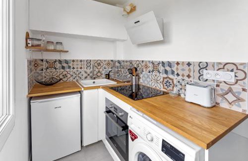 Pont Rousseau Apartment | Studio Cosy - Au pied du tram - Parking - WIFI