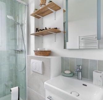 Pont Rousseau Apartment | Studio Cosy - Au pied du tram - Parking - WIFI