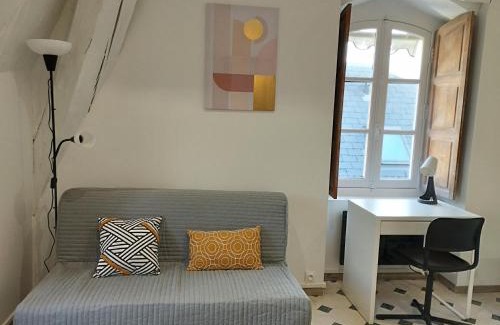 Arpajon Apartment | Studio Cosy en centre ville