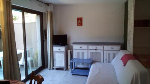 Cavaliere Apartment | Studio de 27 m² + 70 m² de jardin à 100 m des plages