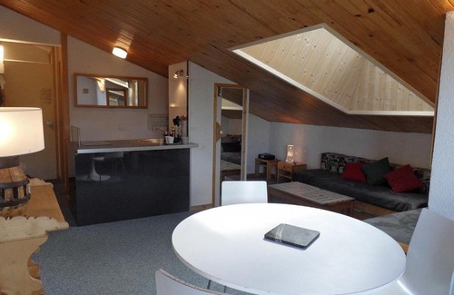 Belle Plagne Apartment | Studio divisible 4 pers avec balcon et vue pistes - FR-1-181-1531