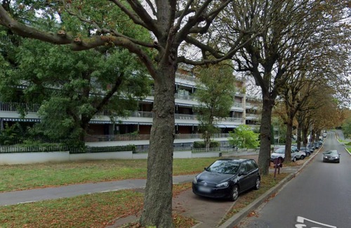 Chatenay-Malabry Apartment | Studio Entre le Parc de Sceaux et la Coulée Verte. Location à la Semaine