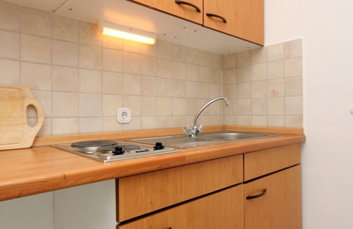 Trsteno Apartment | Studio flat with balcony and sea view Trsteno, Dubrovnik (AS-9107-d)