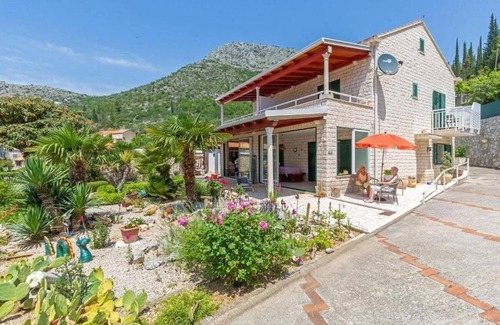 Trsteno Apartment | Studio flat with balcony and sea view Trsteno, Dubrovnik (AS-9107-d)