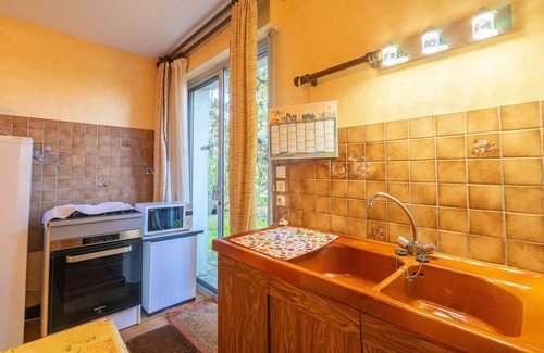 Etaules Apartment | STUDIO in Etaules with shaded garden near LA PALMYRE/ROYAN/ROCHEFORT