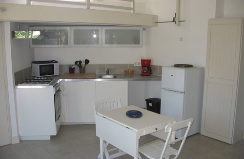 Montfavet Apartment | Studio in Mas provençal in AVIGNON (2 people)