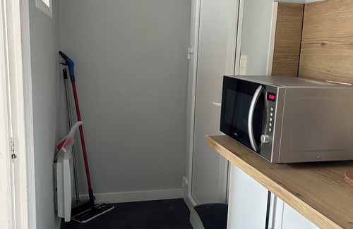 Gannat Apartment | Studio in the center of town. In the heart of Auvergne!