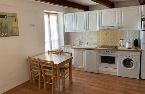 Isola Apartment | Studio isola village