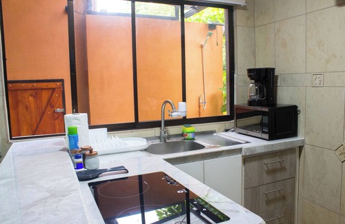 Playa Flamingo Apartment | Studio Ixora Flamingo: shared pool & patio in gated community. Pet-Friendly!