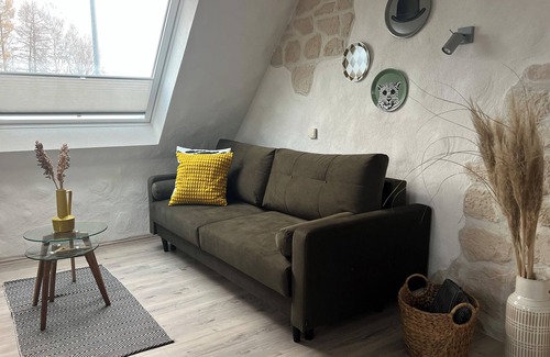Bartholoma Apartment | Studio lb 11 - Modern & bright attic apartment on the edge of the Swabian Alb
