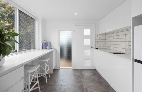 Sunshine Beach Apartment | STUDIO ON HENDERSON,