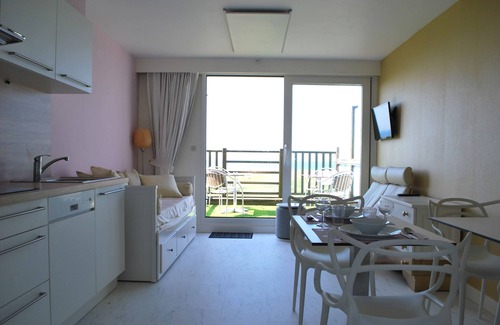 Wimereux Apartment | Studio on the Opal Coast, N.-France, with beautiful sea views.
