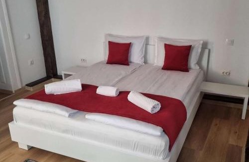 Sibiu Old Town Apartment | Studio Piata Mare Mardomi