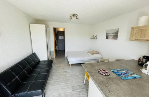 Cap d'Agde Apartment | Studio rénové, calme, proche plage et commodités, parking inclus - FR-1-723-105
