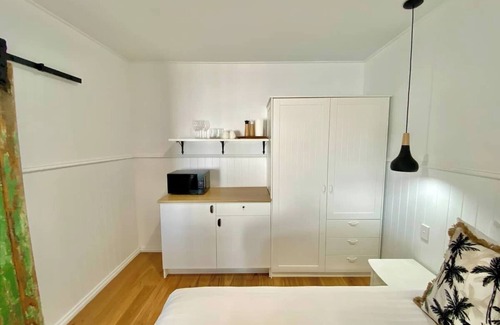 City Of Busselton House | Studio Sur Mer - Seaside Escape on the beach