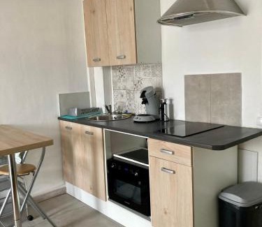 Barriere Saint Marc Apartment | Studio tout confort bien situé