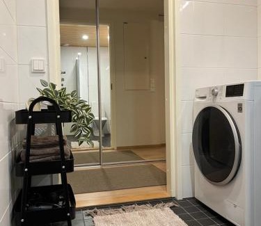 Vantaa City Centre Apartment | Studio VIP - close to airport and Tikkurila train station