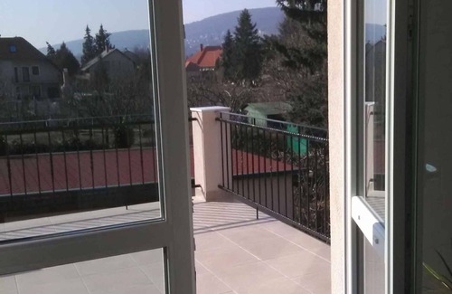 Csopak Apartment | Studio with large terrace and mountain view