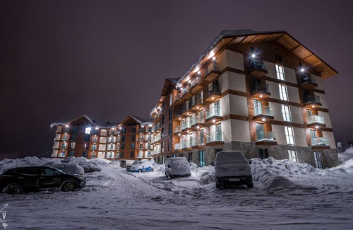 Kazbegi Apartment | Studio with Stunning Location,Netflix,xbox & More