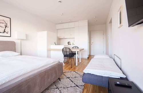 Favoriten Apartment | Studio with terrace - 15 Min to Center