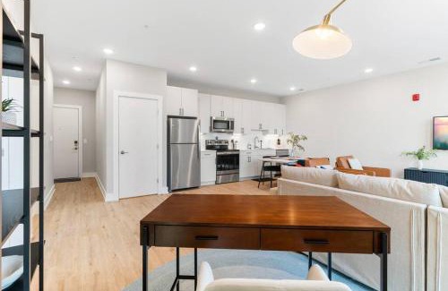 Northern Liberties Apartment | Stunning 1-BD - City Views - Near Fishtown