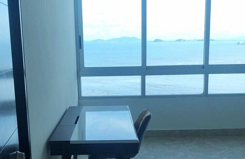 Costa del Este Condo | Stunning 2BR Apartment in Costa del Este with Breathtaking Pacific & Canal Views