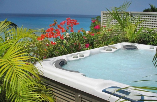 Reeds Bay Villa | Stunning 3 bedroom penthouse apartment with direct beach access at Reeds Bay