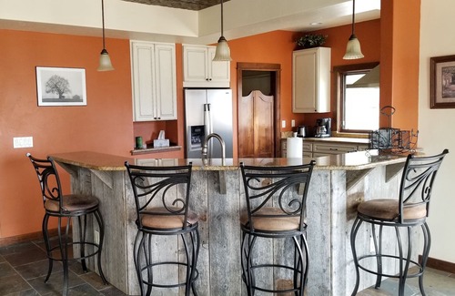Belgrade House | Stunning 3200 sq ft home on 16 acre horse property, mountain views